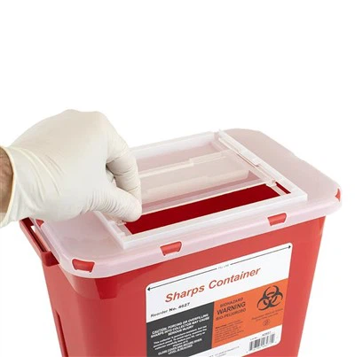 Czy pojemniki na drobne odpady mają gładkie wnętrze?